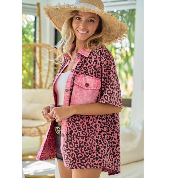 "The Mazie" Pink Leopard Print Mineral Wash Shirt - Picture 4 of 4